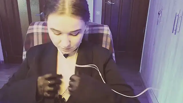 Snapshot of nerdymuse chatting on February 1, 2025, 9:11 am nerdymuse online show from February 1, 2025, 9:11 am