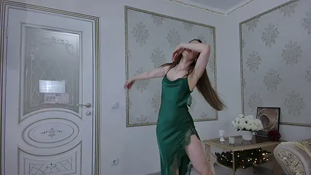 HelenBenit online show from March 14, 2025, 2:31 am