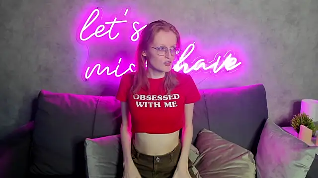 Snapshot of ElizabethHarpper chatting on February 1, 2025, 11:10 am ElizabethHarpper online show from February 1, 2025, 11:10 am