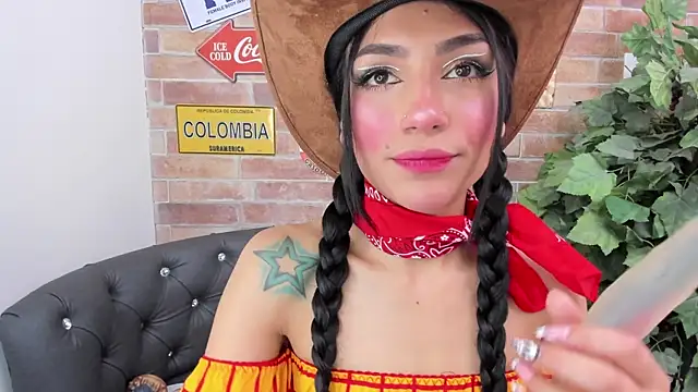 Snapshot of miss___evangeline chatting on October 30, 2025, 2:43 am miss evangeline online show from October 30, 2025, 2:43 am