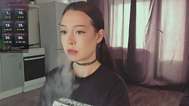 kittenrisha online show from October 24, 2025, 9:08 am