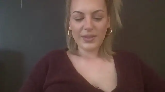 Snapshot of Gigi-Honey chatting on October 12, 2025, 9:10 am Gigi-Honey online show from October 12, 2025, 9:10 am