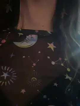 Snapshot of Sara_Davina chatting on June 24, 2026, 4:11 am Sara Davina online show from June 24, 2026, 4:11 am