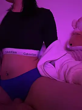sofiaklf69  online show from February 7, 2025, 4:59 am