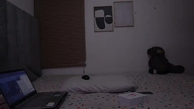 womantall99 online show from March 23, 2026, 1:00 pm