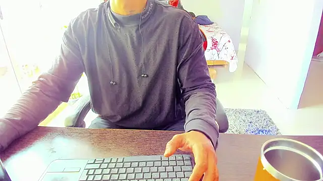 Adam Valenciia online show from October 3, 2025, 3:57 pm