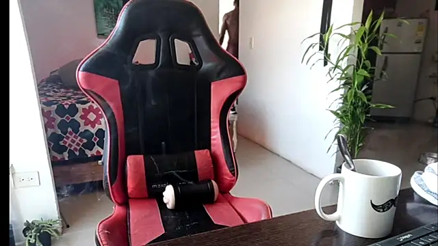 Snapshot of Adam_Valenciia chatting on June 11, 2026, 12:46 pm Adam Valenciia online show from June 11, 2026, 12:46 pm
