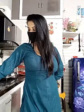 Best-Couple online show from February 11, 2026, 3:50 am