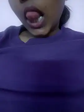 Snapshot of Hayna_G chatting on February 2, 2025, 8:13 am Hayna G online show from February 2, 2025, 8:13 am