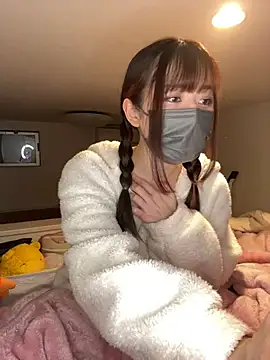 Snapshot of pipimi_khaos chatting on February 23, 2025, 11:22 am pipimi khaos online show from February 23, 2025, 11:22 am