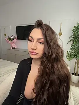 claraxjoyy online show from March 16, 2026, 6:28 am