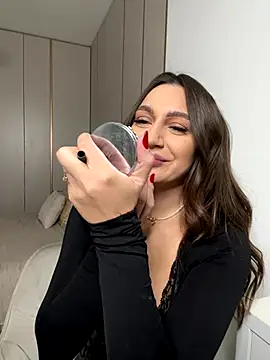 claraxjoyy online show from December 5, 2025, 5:17 am