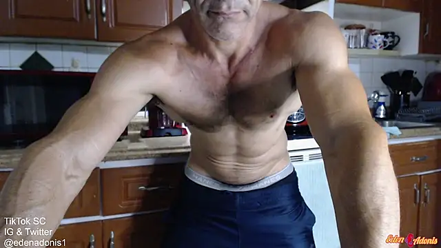 Snapshot of EdenAdonis chatting on February 7, 2025, 1:04 am EdenAdonis online show from February 7, 2025, 1:04 am