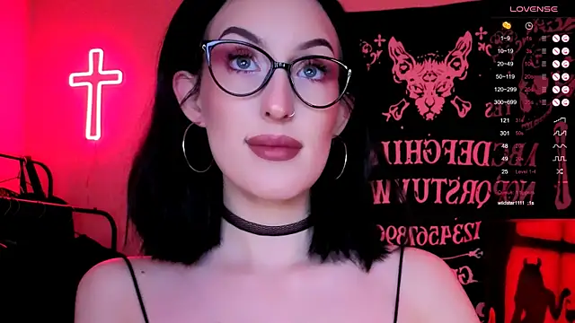 Miss Alice   online show from November 16, 2025, 12:48 am