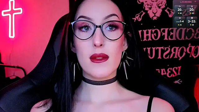 Miss Alice   online show from April 7, 2026, 11:39 pm