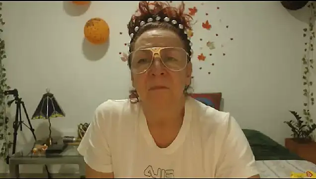 Snapshot of milchanel chatting on November 10, 2025, 6:40 am milchanel online show from November 10, 2025, 6:40 am