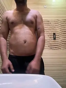 skyisthelimit12 online show from February 6, 2026, 3:35 am