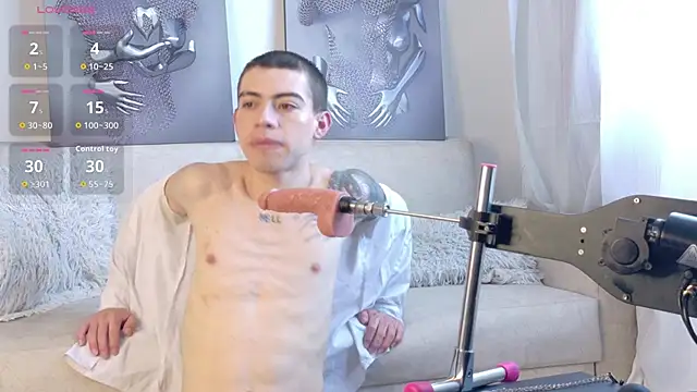 Snapshot of Henophiid chatting on November 30, 2025, 1:01 pm Henophiid online show from November 30, 2025, 1:01 pm