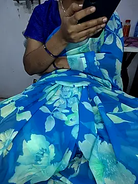 lovelygirl4567 online show from February 13, 2026, 5:02 pm