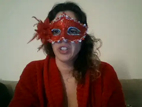 couple-tuga online show from January 26, 2025, 10:35 pm