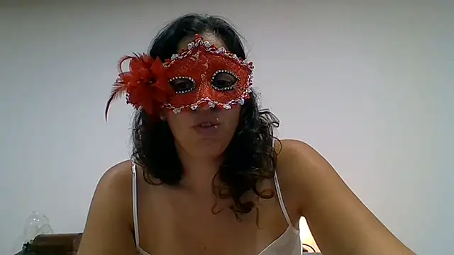 Snapshot of couple-tuga chatting on June 29, 2026, 10:53 pm couple-tuga online show from June 29, 2026, 10:53 pm