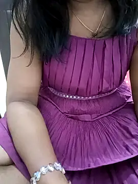 Tamil Vishalini online show from December 2, 2025, 6:59 am