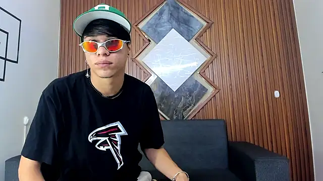 Snapshot of anyelo_waller chatting on March 9, 2025, 11:47 am anyelo waller online show from March 9, 2025, 11:47 am
