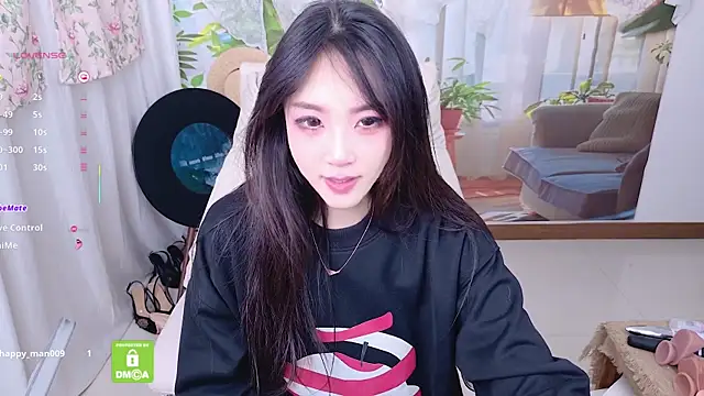 xiaotiantian-76 online show from June 24, 2026, 2:10 am