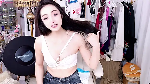 xiaotiantian-76 online show from January 18, 2026, 12:19 pm