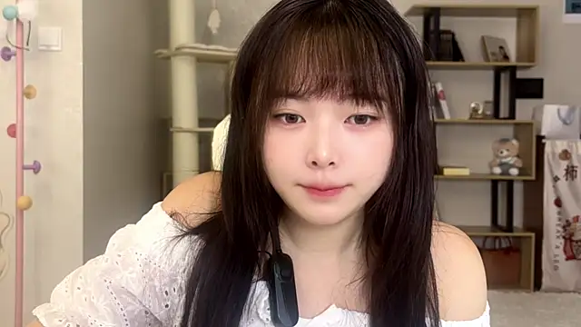 Chenjing0 online show from October 15, 2025, 2:54 am