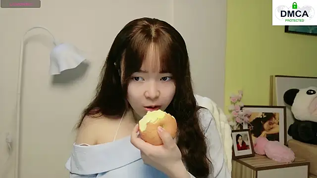 Chenjing0 online show from March 2, 2025, 10:37 am