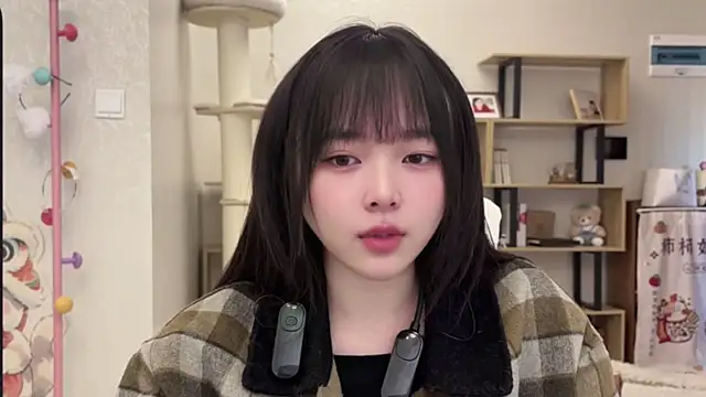 Chenjing0 online show from December 21, 2025, 4:14 am