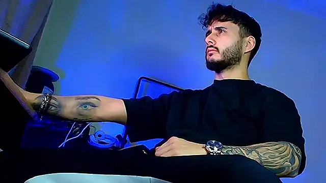 Snapshot of XanderCage99 chatting on February 9, 2026, 11:03 pm XanderCage99 online show from February 9, 2026, 11:03 pm