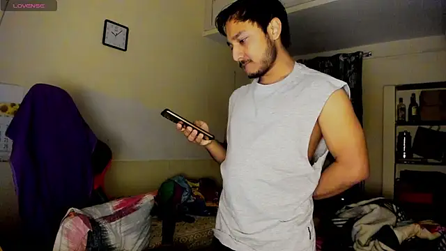 Snapshot of fuckkboy101 chatting on February 26, 2025, 4:27 pm fuckkboy101 online show from February 26, 2025, 4:27 pm