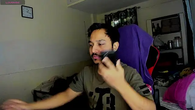 Snapshot of fuckkboy101 chatting on February 8, 2025, 7:37 am fuckkboy101 online show from February 8, 2025, 7:37 am