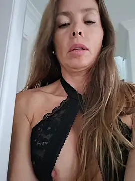 karina warthon online show from January 9, 2026, 5:42 pm