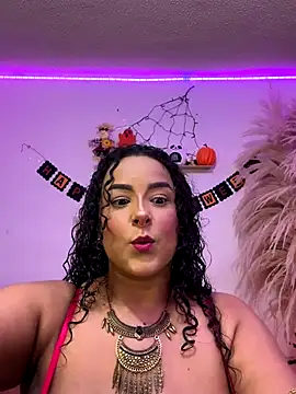 Snapshot of ariadna_cooper chatting on October 22, 2025, 4:56 am ariadna cooper online show from October 22, 2025, 4:56 am