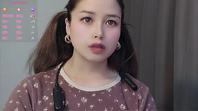 Snapshot of Lucky-xiuxiu chatting on March 3, 2026, 12:23 pm Lucky-xiuxiu online show from March 3, 2026, 12:23 pm