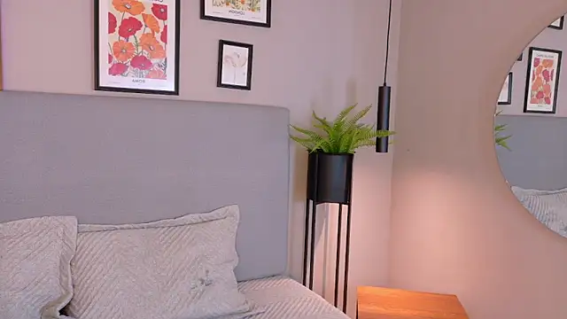 AbieHills online show from February 21, 2026, 11:45 am