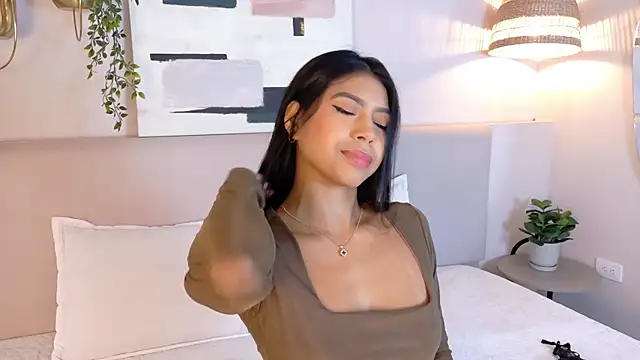 AbieHills online show from November 25, 2025, 11:21 am