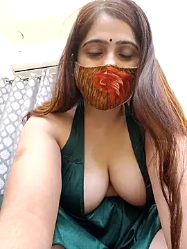 shreya1765 online show from November 26, 2025, 3:28 am