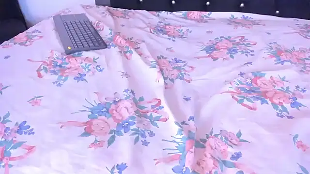 violetadumsper online show from September 30, 2025, 3:12 am