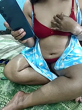 Snapshot of _MilkyBar chatting on October 26, 2025, 6:41 pm  MilkyBar online show from October 26, 2025, 6:41 pm