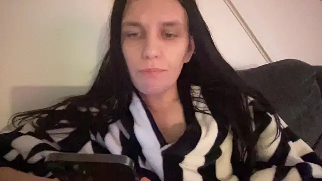 dixie leigh online show from January 8, 2025, 1:41 pm