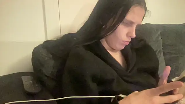 dixie leigh online show from February 10, 2025, 9:25 pm