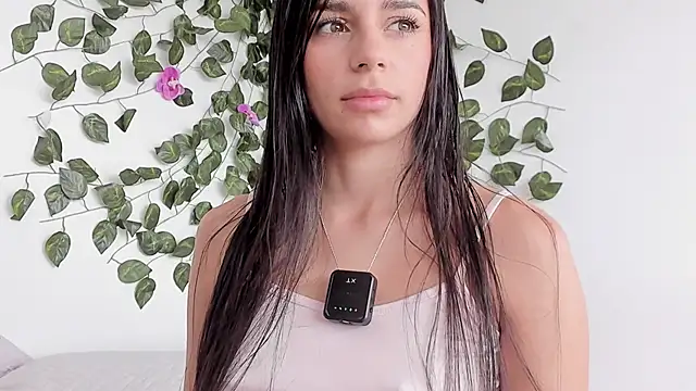 Snapshot of Laurensmith9 chatting on April 28, 2026, 2:21 pm Laurensmith9 online show from April 28, 2026, 2:21 pm