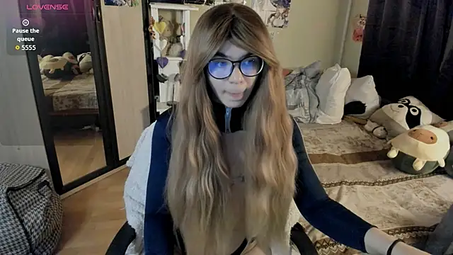 Snapshot of alexiamaleax chatting on April 23, 2026, 12:39 am alexiamaleax online show from April 23, 2026, 12:39 am