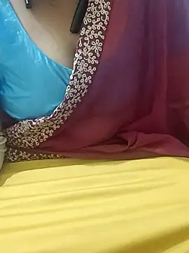 Snapshot of mallupriyapriya chatting on November 18, 2025, 5:11 am mallupriyapriya online show from November 18, 2025, 5:11 am