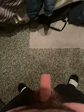 coreyl9718 online show from February 4, 2026, 10:27 pm