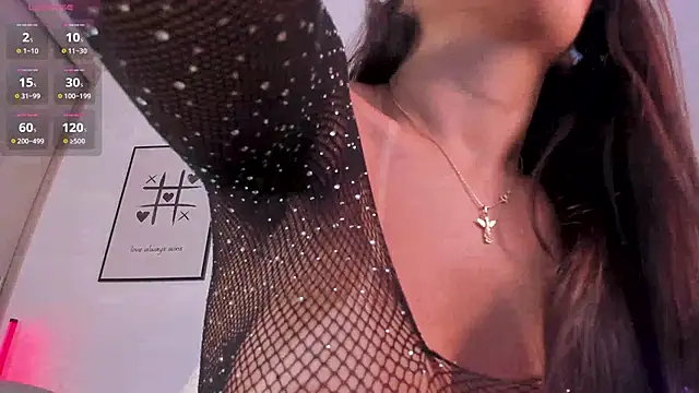 NiiaEvanss online show from September 22, 2025, 3:18 pm